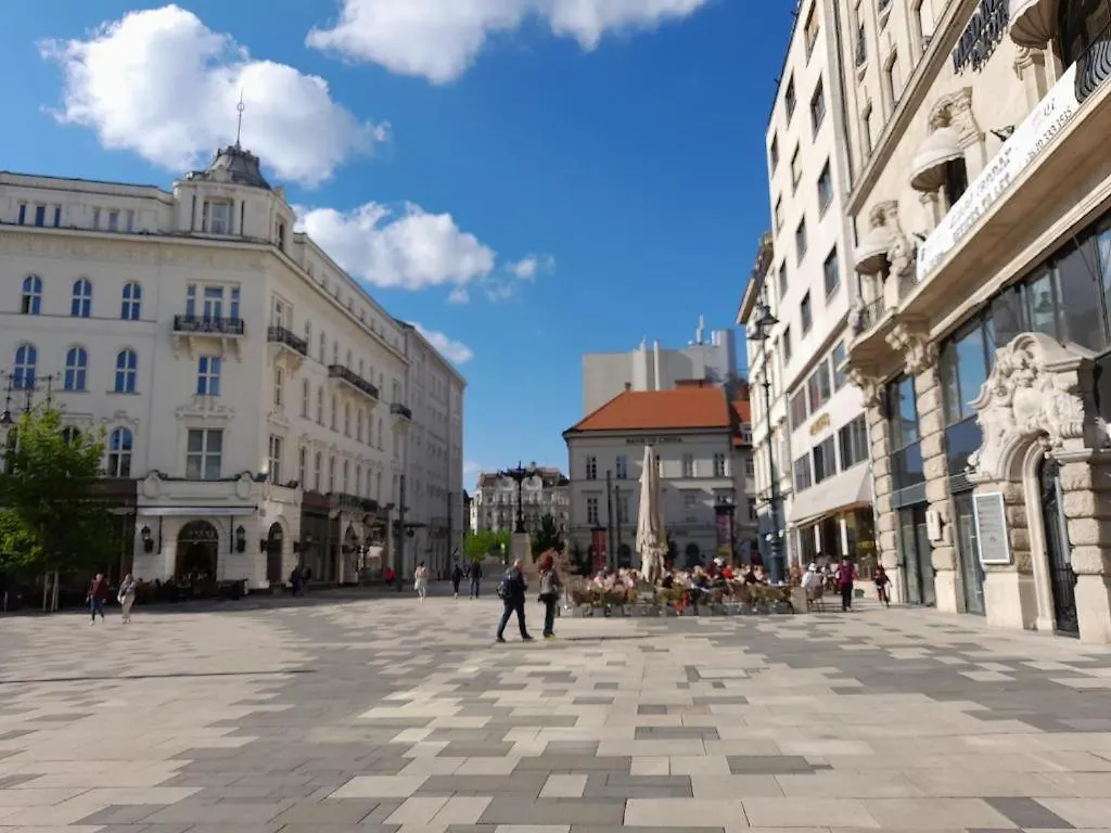 City Pulse King Street Top Location Budapest